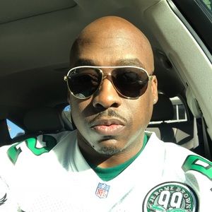 Meet your Posher, Leon